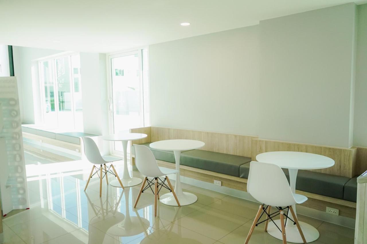 วัน บัดเจท เชียงราย สนามบิน One Budget Hotel Chiangrai Airport Exterior foto
